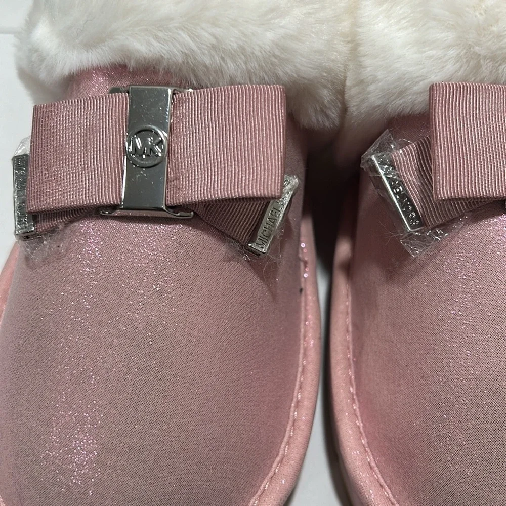 Michael Michael Kors Grace bow slippers girls size 2 NWT..